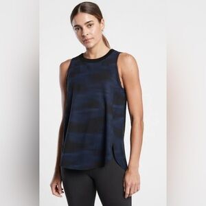 NEW Athleta Women’s Zephyr Print Blurred Camo Tank Top in Blue & Black Sz S